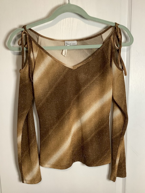Unit USA Tops - Vintage Y2K Shimmery Brown V-Neck Cold-Shoulder Top by Unit